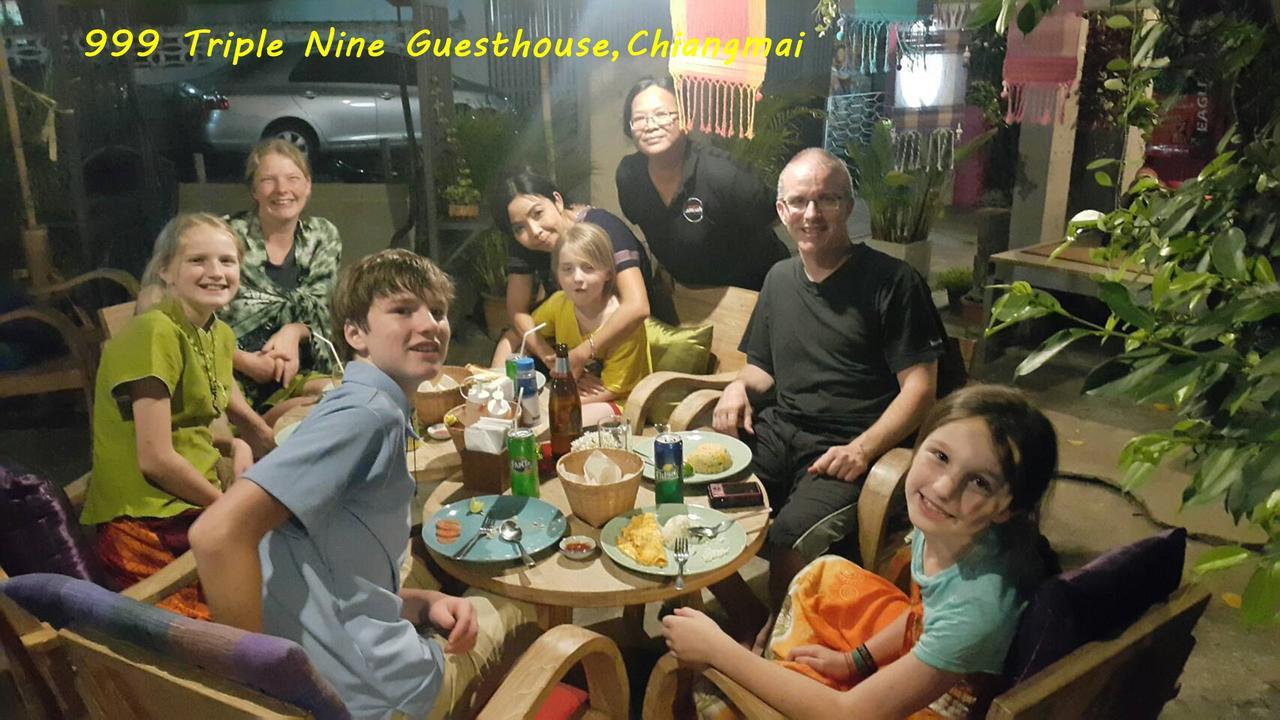 הוסטל צ'יאנג מאי 999 Triplenine Chiangmai מראה חיצוני תמונה